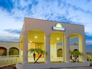 Days Inn & Suites By Wyndham Клермонт Стая снимка